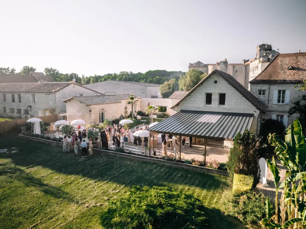 Vue aérienne du domaine à Abzac en Gironde