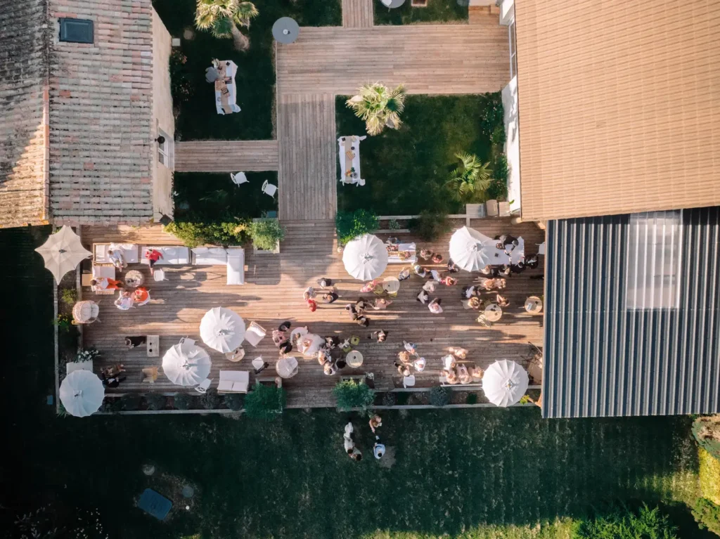 Réception de mariage en extérieur au Château Laubardemont