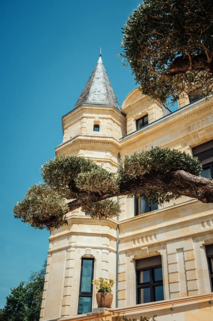 Détail architectural du Château Camiac