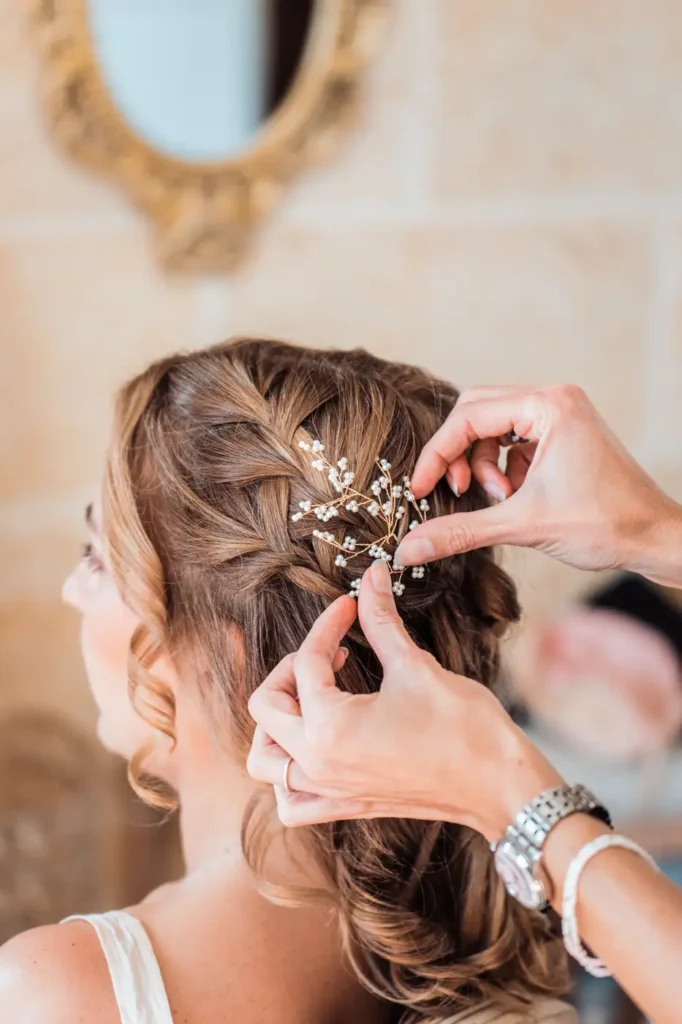Coiffure de la mariée réalisée le jour du mariage