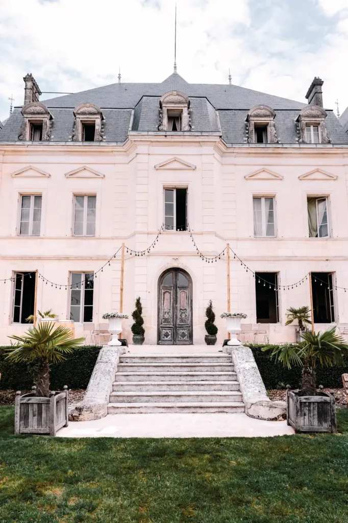 Façade du Château Fengari à Clérac