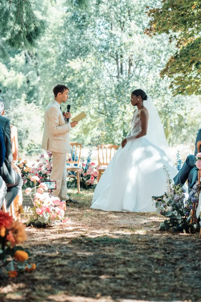 Cérémonie laïque dans le parc du Château Sénéjac