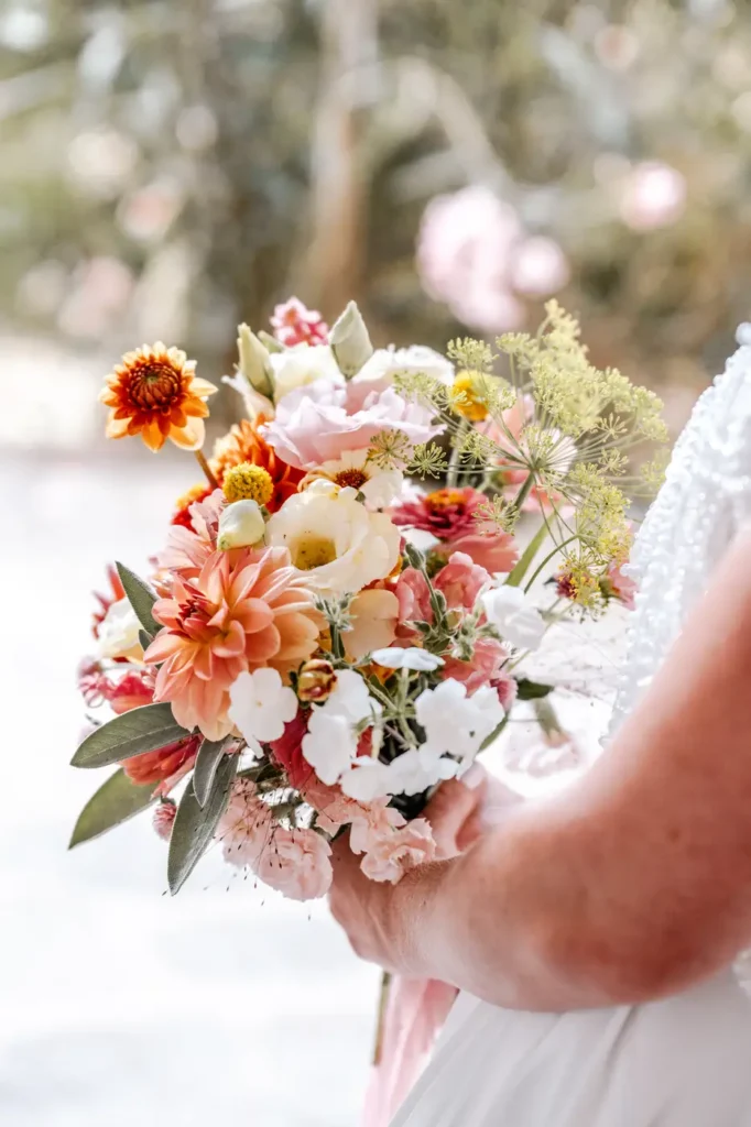 Bouquet de mariée aux tons chauds