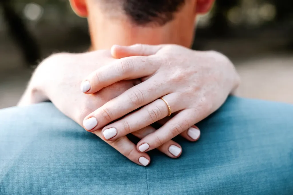 Alliance de la mariée en gros plan