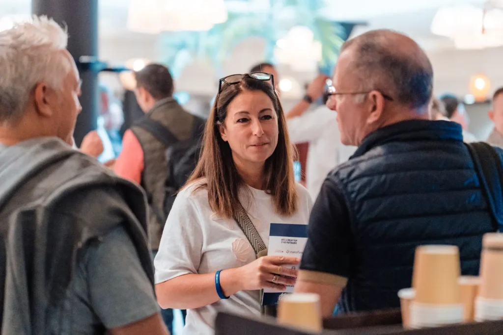 discussion informelle pendant un séminaire professionnel